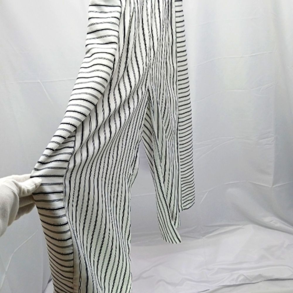 Doe & Rae Wide Leg Cropped Culotte Palazzo Striped Pants Black/White Womans  Med